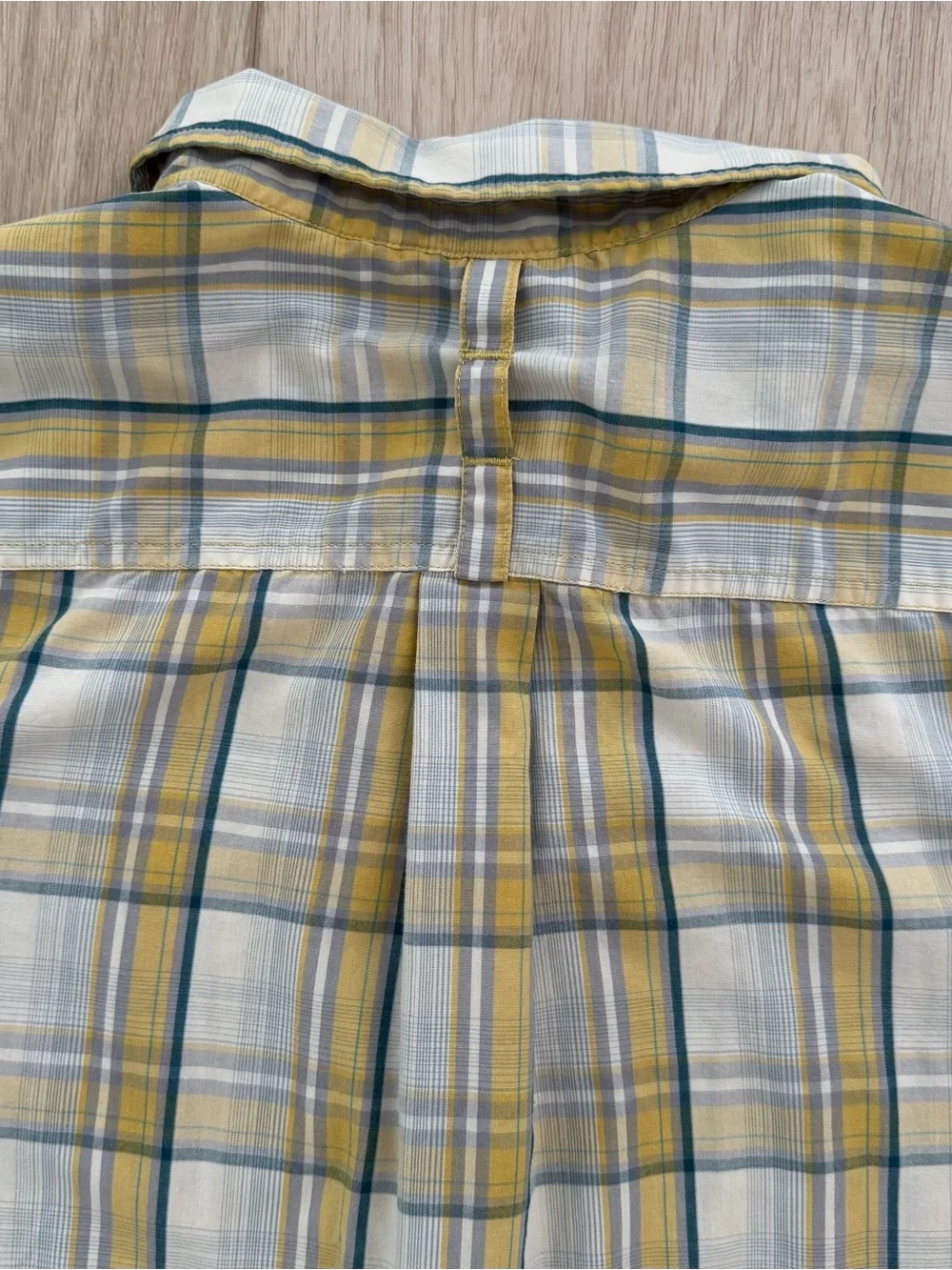 The North Face men’s plaid Large short sleeve button down camp shirt hiking EUC